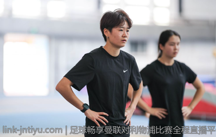 足球畅享曼联对利物浦比赛全程直播平台